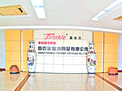 怎么知道<i style='color:red'>箱包加工厂</i>正不正规