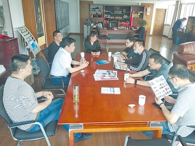 解放军海装上海局和陆军南京军事代表局的两局驻合肥地区军事代表室一行来到安徽星星集团考察调研-1